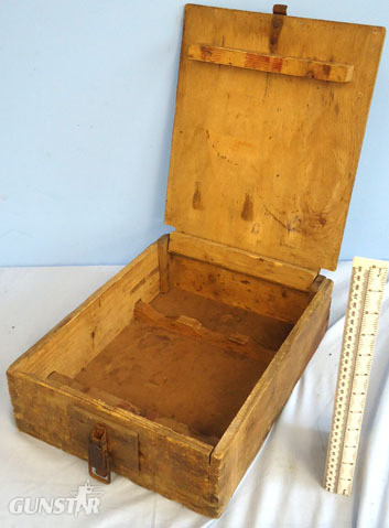 Wooden Transport Box for 3 x 8 cm Granatwerfer 34 (8 cm GrW 34) Mortar Rounds. Wooden Transport Box for 3 x 8 cm Granatwerfer 34 (8 cm GrW 34) Mortar Rounds.  Antique & Militaria