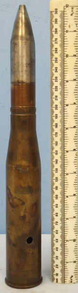 INERT DEACTIVATED. Unfired Rare American 1943 dated 1.1 inch (28x199R) High Explosive DRILL Round. - O 1826 INERT DEACTIVATED. Unfired Rare American 1943 dated 1.1 inch (28x199R) High Explosive DRILL Round. - O 1826  Other Ammunition - {CATEGORY} in 