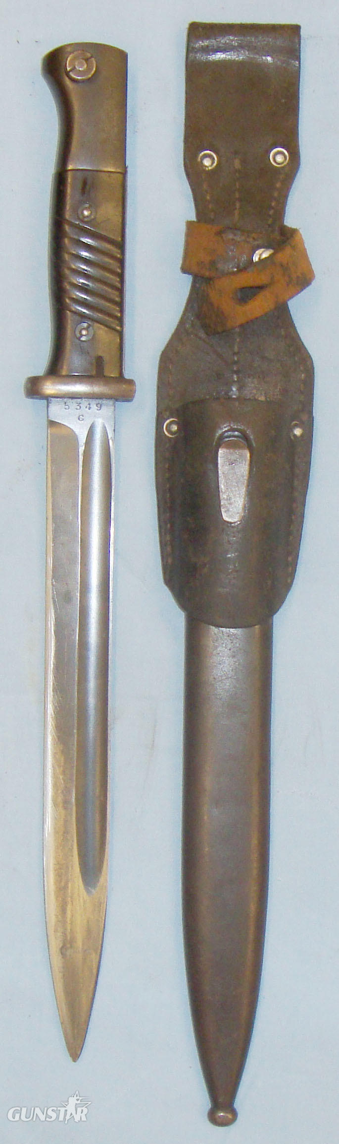 Dated WWII* S84/98 III Bayonet with Scabbard and Leather Frog. BAYO 375. Bayonet in 