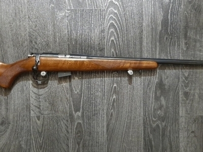 CZ 452 Bolt Action .17 Hornady Magnum Rimfire (.17 HMR) Rifle