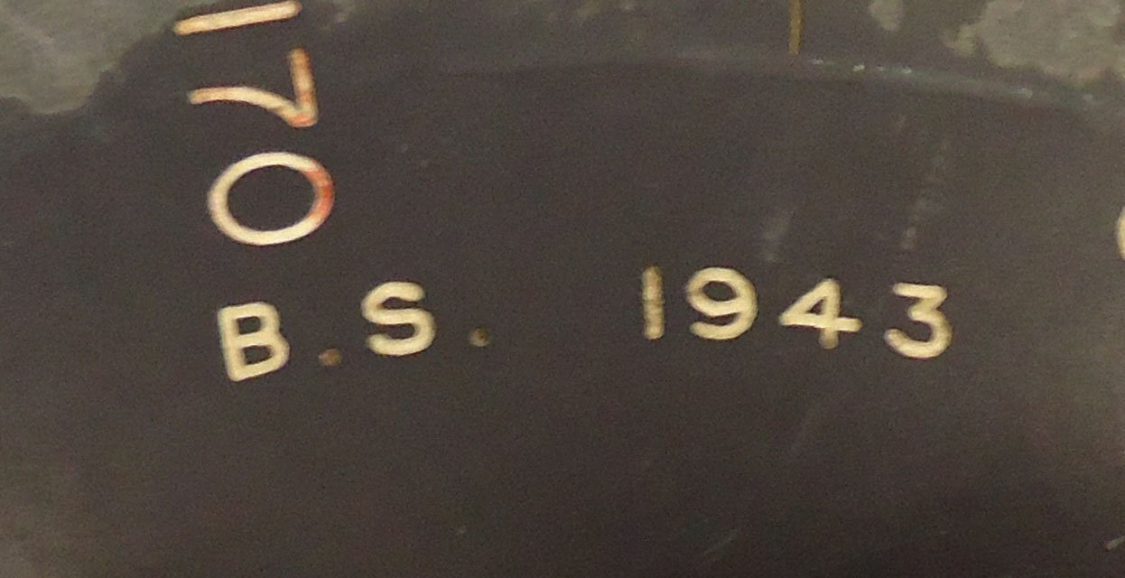 Antique & Militaria 