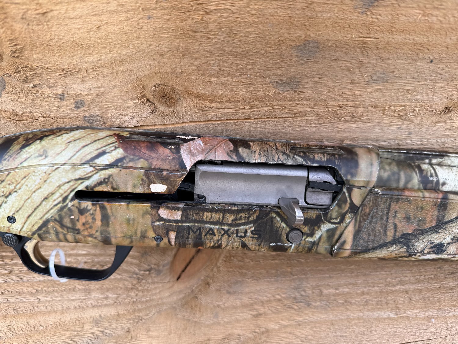 Browning Maxus Camo Semi-Auto 12 Bore/gauge