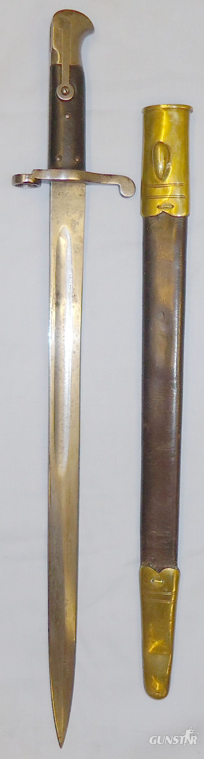 British P1887 MK.I Enfield Martini Sword Bayonet and Scabbard. 21128. Bayonet in 
