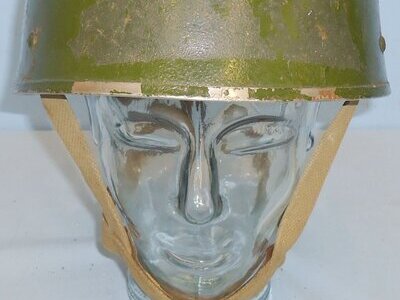 Korean War 1953 British 3rd Pattern Paratroopers Airborne Jump Helmet by E.B. With Liner & Chin Strap. Sn 15593 Korean War 1953 British 3rd Pattern Paratroopers Airborne Jump Helmet by E.B. With Liner & Chin Strap. Sn 15593 Antique & Militaria