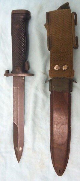 Danish M5 Bayonet, Scabbard and Webbing Intergral Frog Bayonet