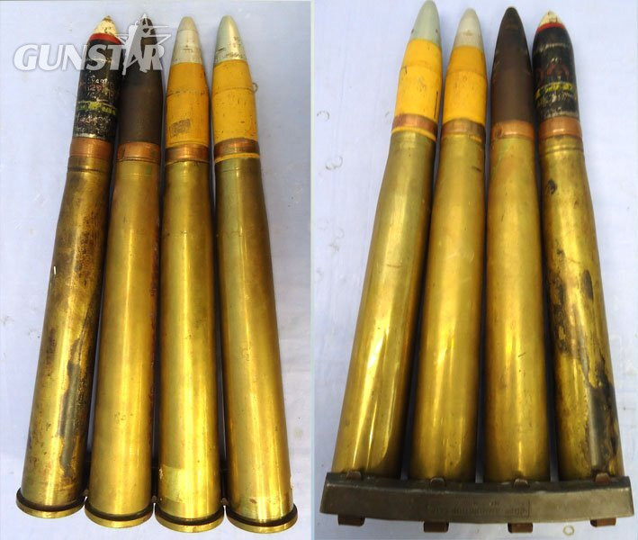 INERT DEACTIVATED. Unfired Clip of 4 Rounds of British, WW2 40mm Bofors (40 x 311R) Rounds for the Bofors L/60 Anti-Aircraft Gun. - O 2266 INERT DEACTIVATED. Unfired Clip of 4 Rounds of British, WW2 40mm Bofors (40 x 311R) Rounds for the Bofors L/60 Anti-Aircraft Gun. - O 2266  Other Ammunition in 