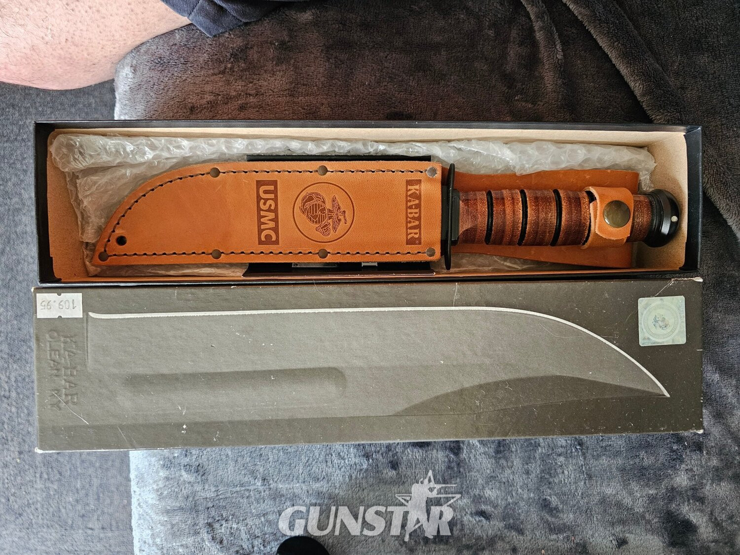 KA-BAR Knive 