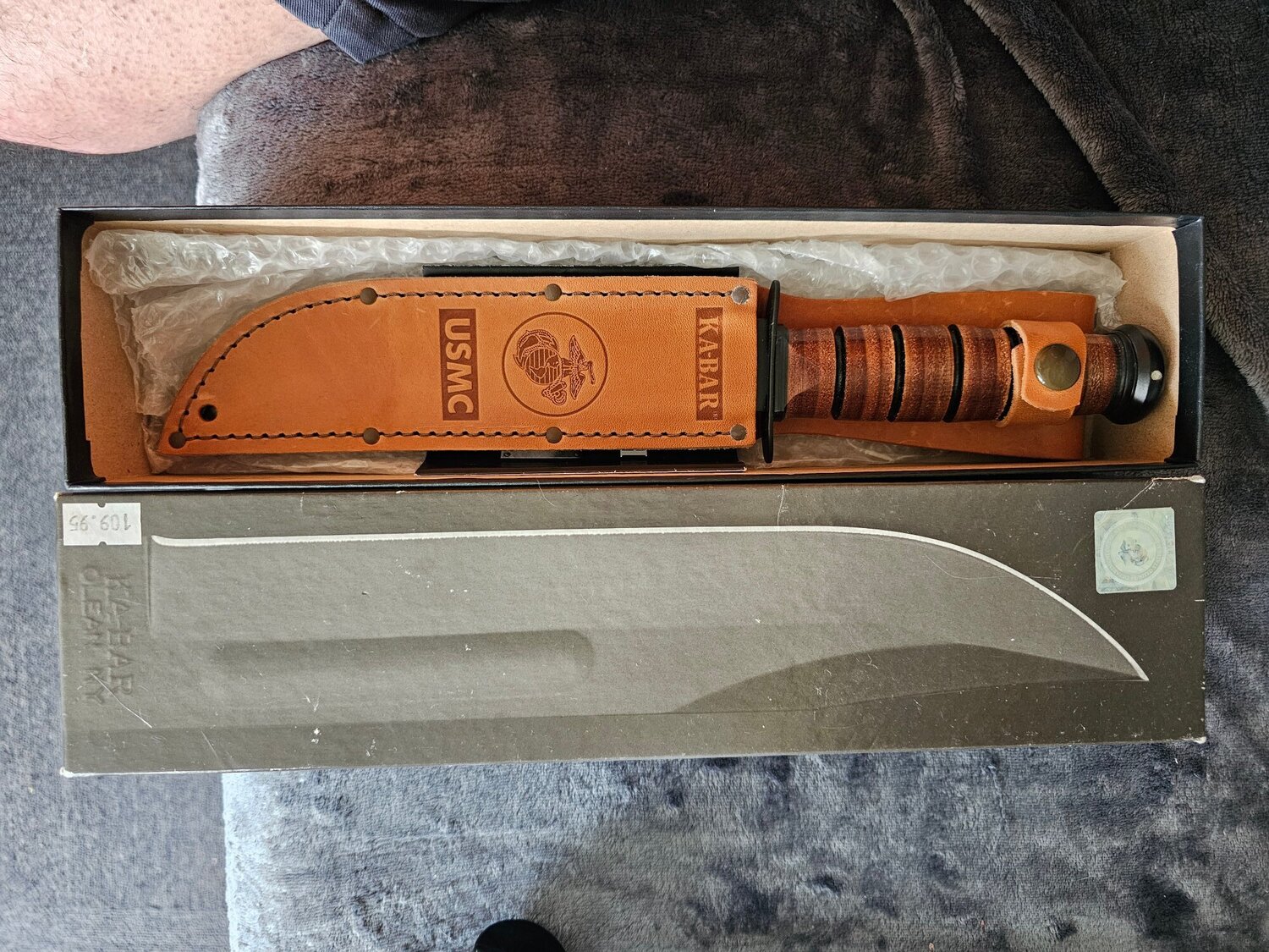 KA-BAR Knive 