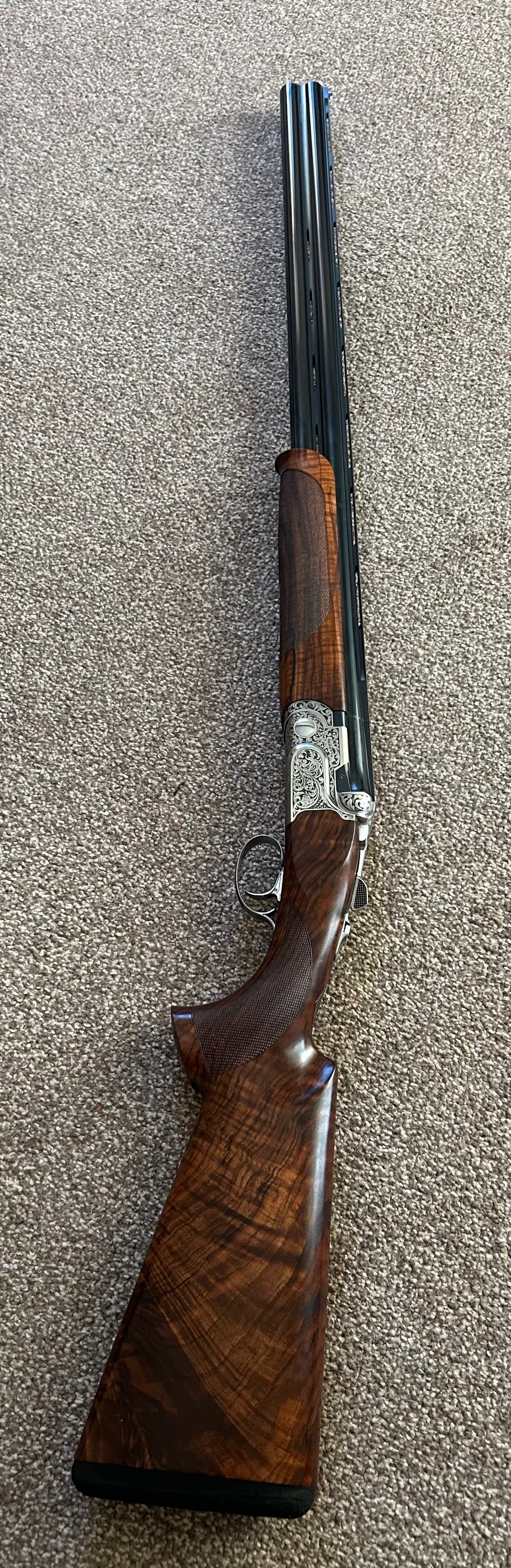 Beretta DT11 L Sporting Over and Under 12 Bore/gauge