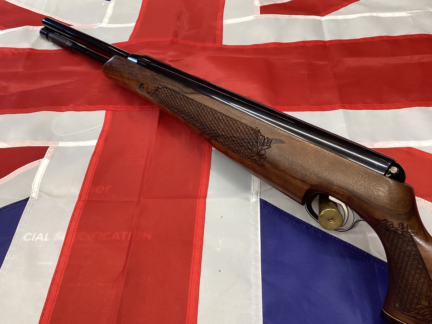 Air Arms TX200 Hunter Carbine Walnut .22 