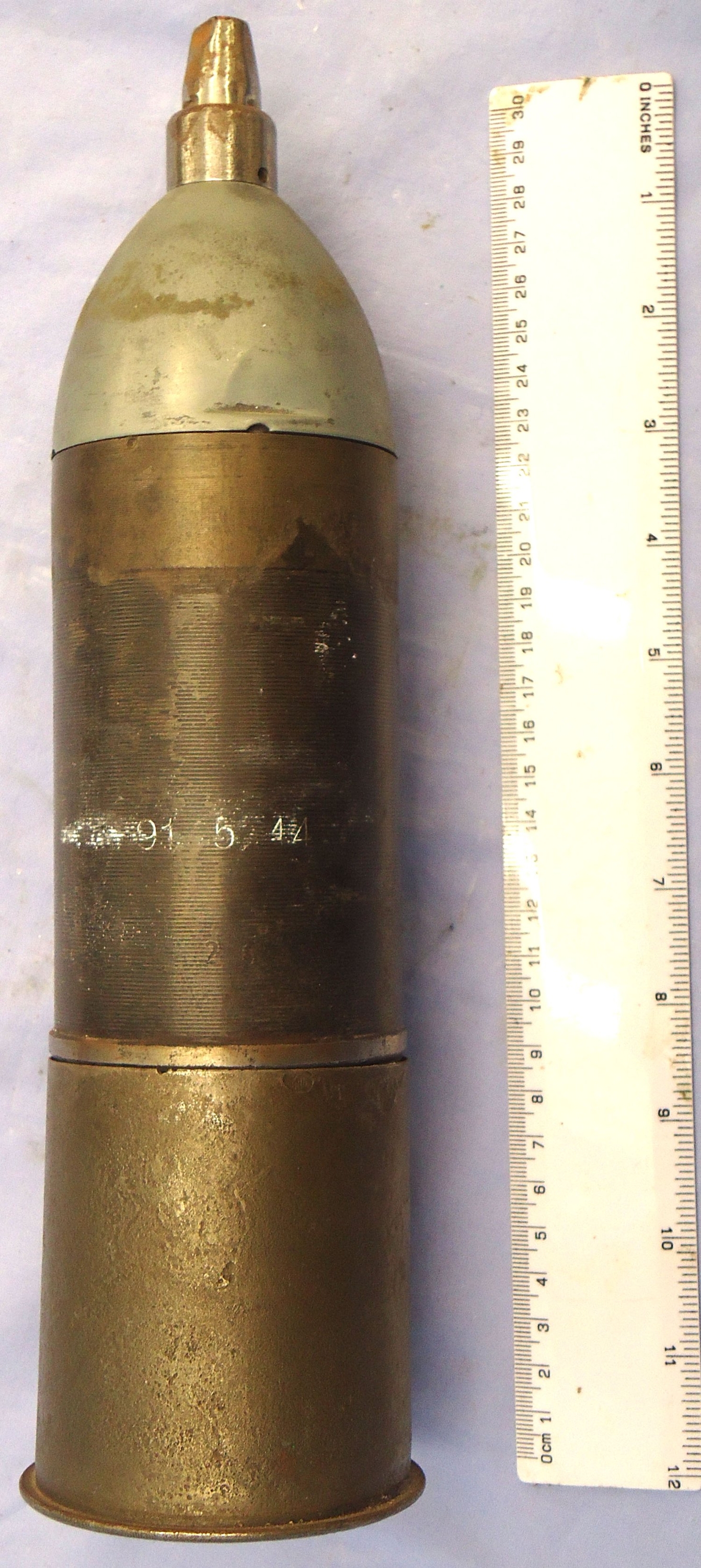 INERT DEACTIVATED. Rare, Unfired 1944 Dated German WW2 10.5cm FH18 (100x78R) Gr39 Hollow Charge Fixed Round. O 2330 INERT DEACTIVATED. Rare, Unfired 1944 Dated German WW2 10.5cm FH18 (100x78R) Gr39 Hollow Charge Fixed Round. O 2330 Various Other Ammunition - {CATEGORY} in 