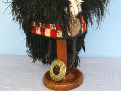 Scottish Argyll and Sutherland Highlanders Regiment Other Ranks Ostrich Feather Bonnet With Plume / Hackle & Regiment Badge & Plaid Brooch. HE 859  Clothing