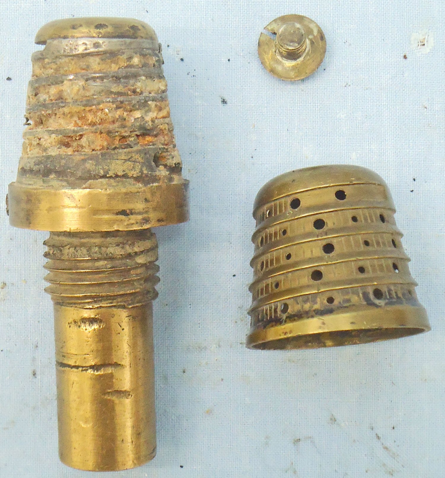  DEACTIVATED INERT. French, WW1, 25/35, Model 1880/85 Time & Percussion Fuze. - O 2175 French, WW1, 25/35, Model 1880/85 Time & Percussion Fuze. - O 2175  Other Ammunition