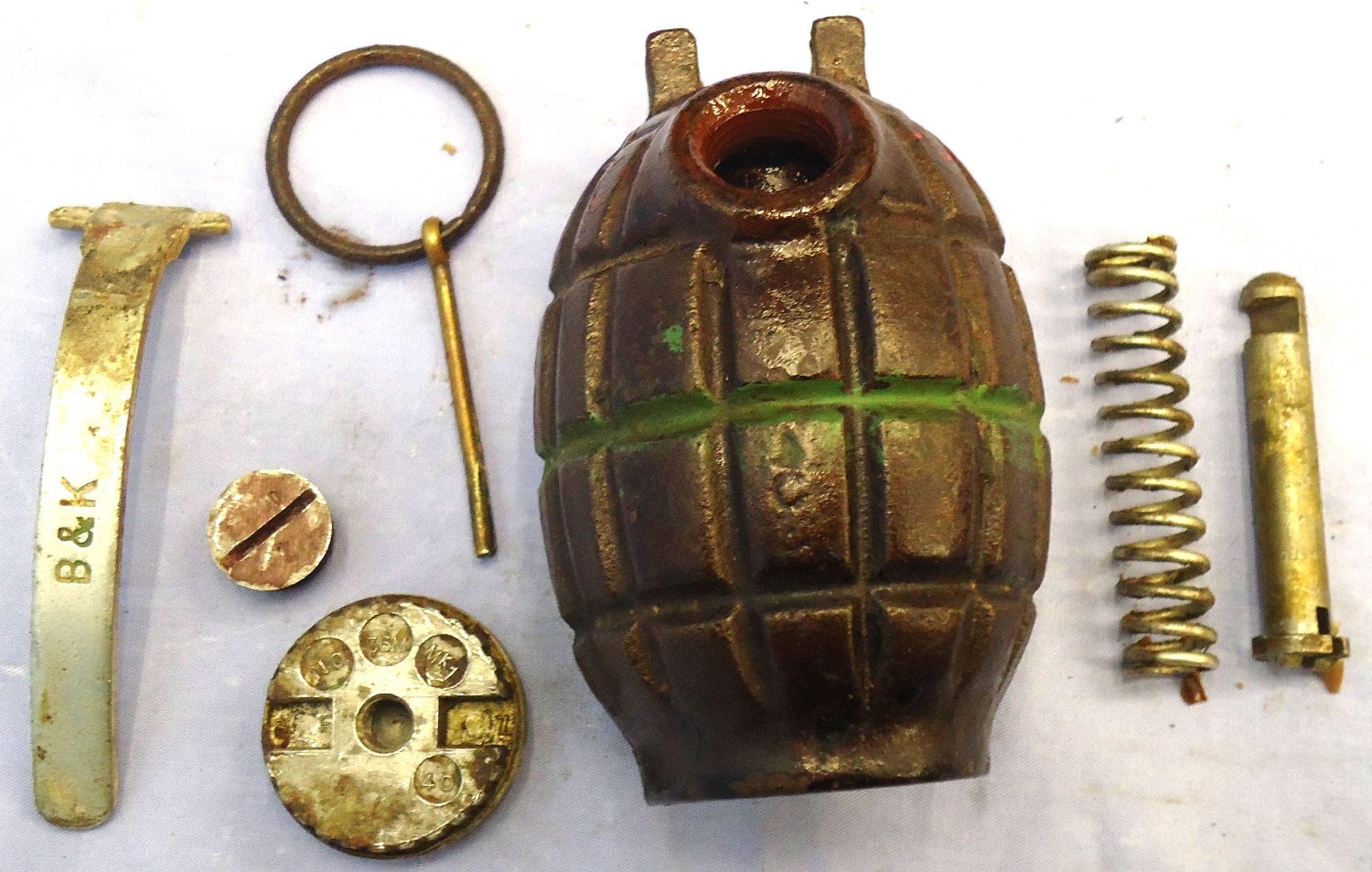  INERT DEACTIVATED. WW2, 1940 Dated, Mills No 36M MK1, Hand Grenade. Sn - 23230:5 INERT DEACTIVATED. WW2, 1940 Dated, Mills No 36M MK1, Hand Grenade. Sn - 23230:5 Various Other Ammunition