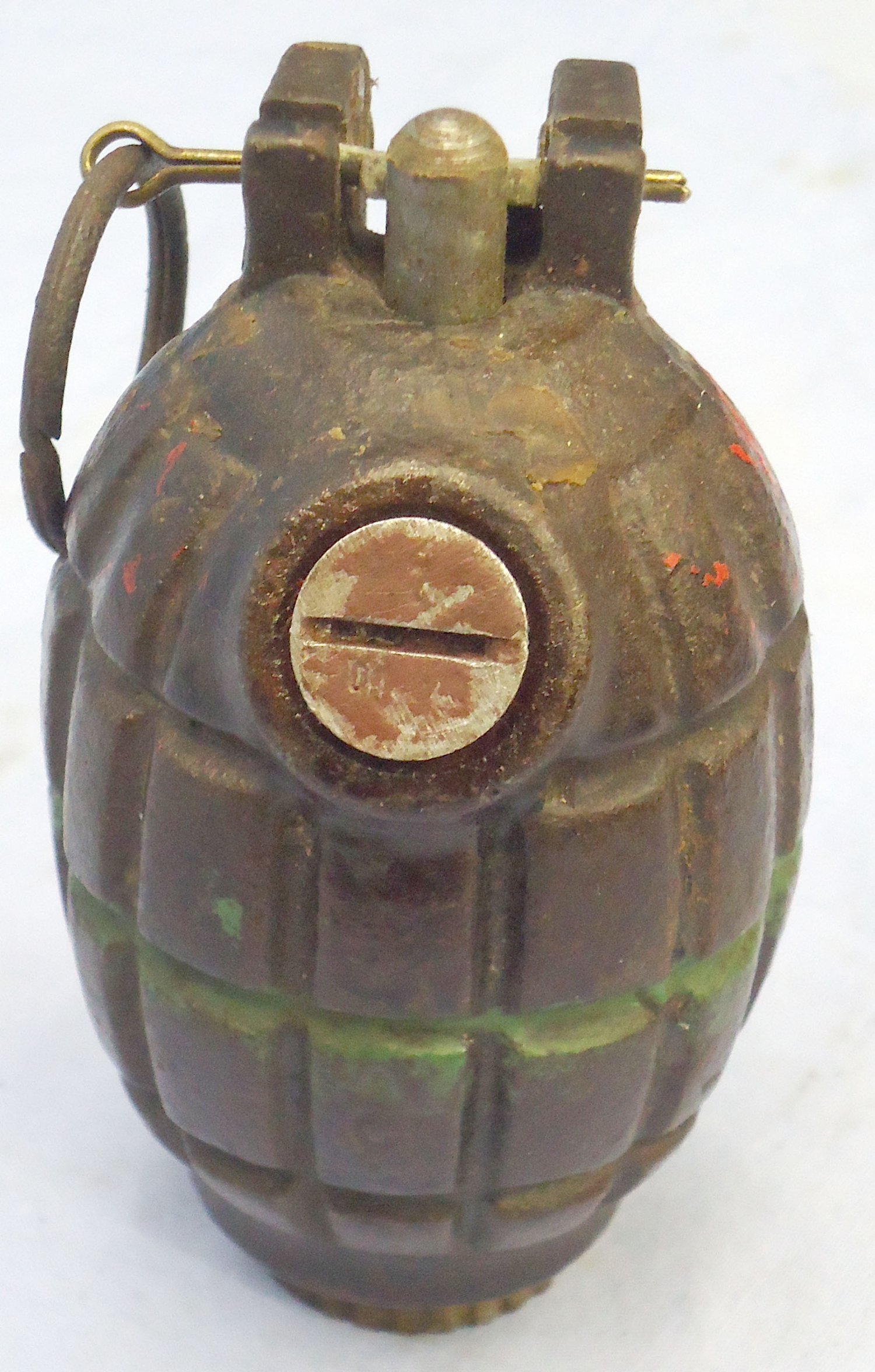 INERT DEACTIVATED. WW2, 1940 Dated, Mills No 36M MK1, Hand Grenade. Sn - 23230:5 INERT DEACTIVATED. WW2, 1940 Dated, Mills No 36M MK1, Hand Grenade. Sn - 23230:5 Various Other Ammunition - {CATEGORY} in 