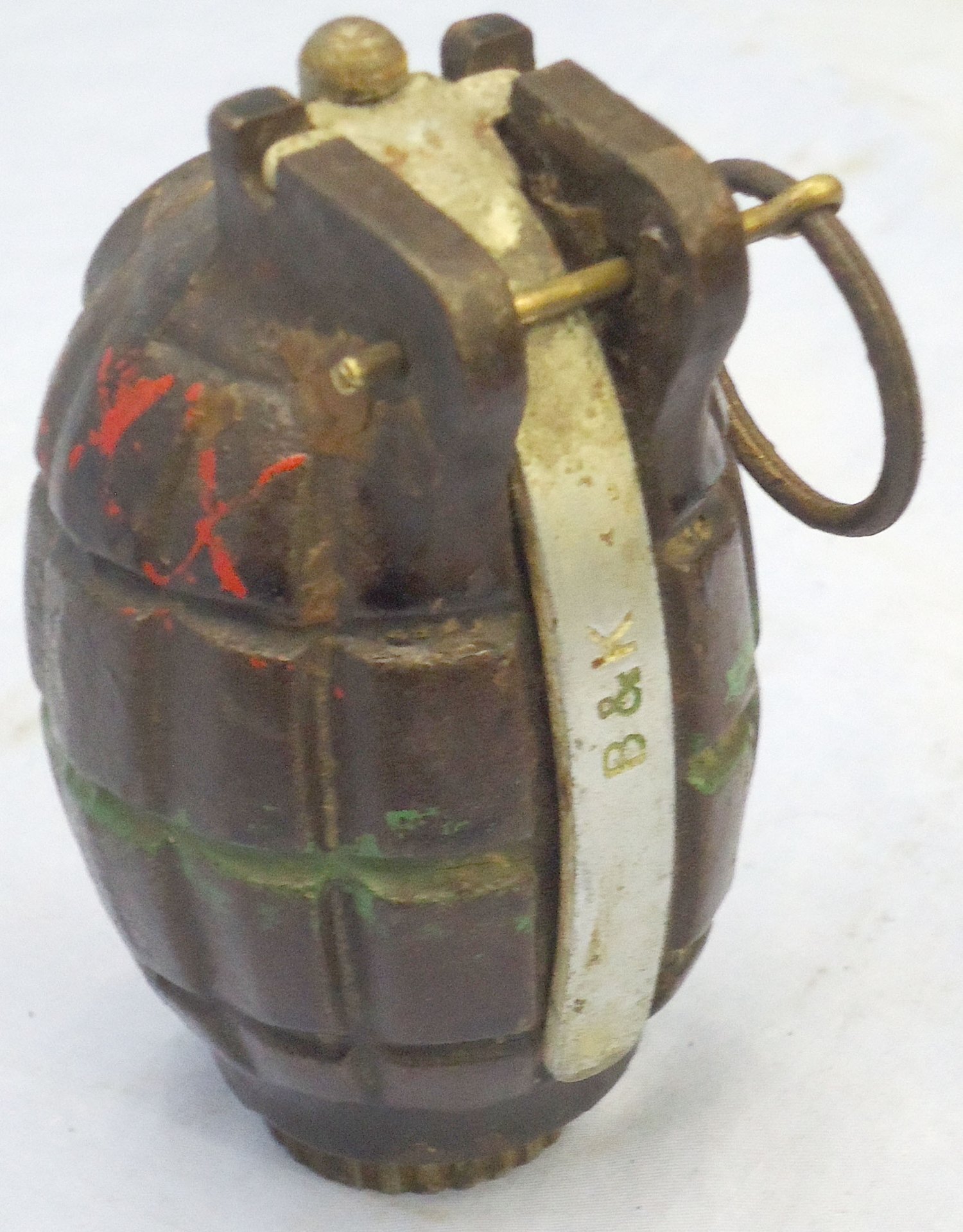 INERT DEACTIVATED. WW2, 1940 Dated, Mills No 36M MK1, Hand Grenade. Sn - 23230:5 INERT DEACTIVATED. WW2, 1940 Dated, Mills No 36M MK1, Hand Grenade. Sn - 23230:5 Various Other Ammunition 