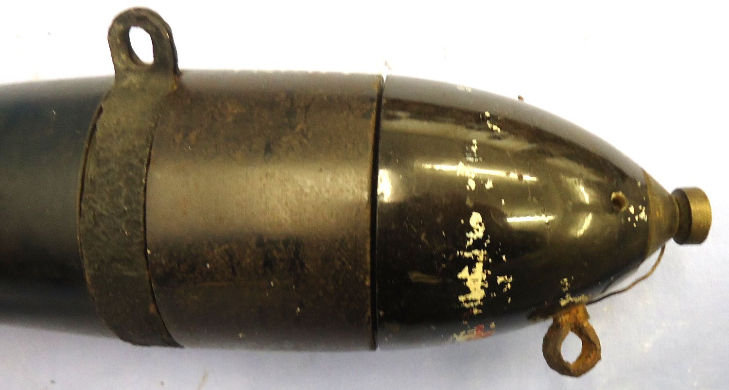 Antique & Militaria - {CATEGORY}