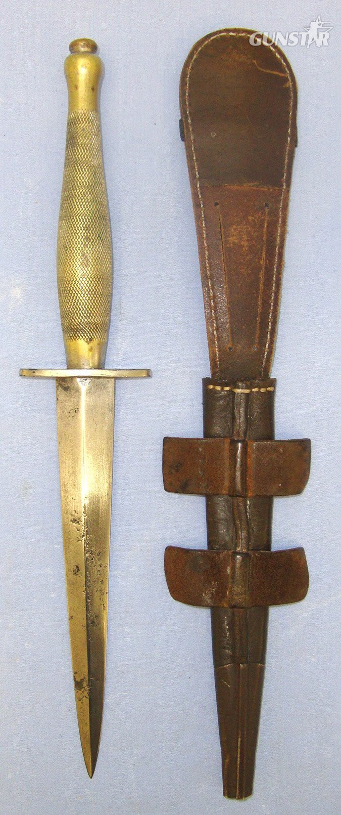 RARE**WW2 British WD Wilkinson 2nd Pattern Fairbairn Sykes FS Fighting Knife With ‘WD Arrow 56’ Mark & United States Marine’s Privately Commissioned Etched Panel Banner To ‘N.T. Adams USMC’ & Scabbard. Sn 21857 Knive