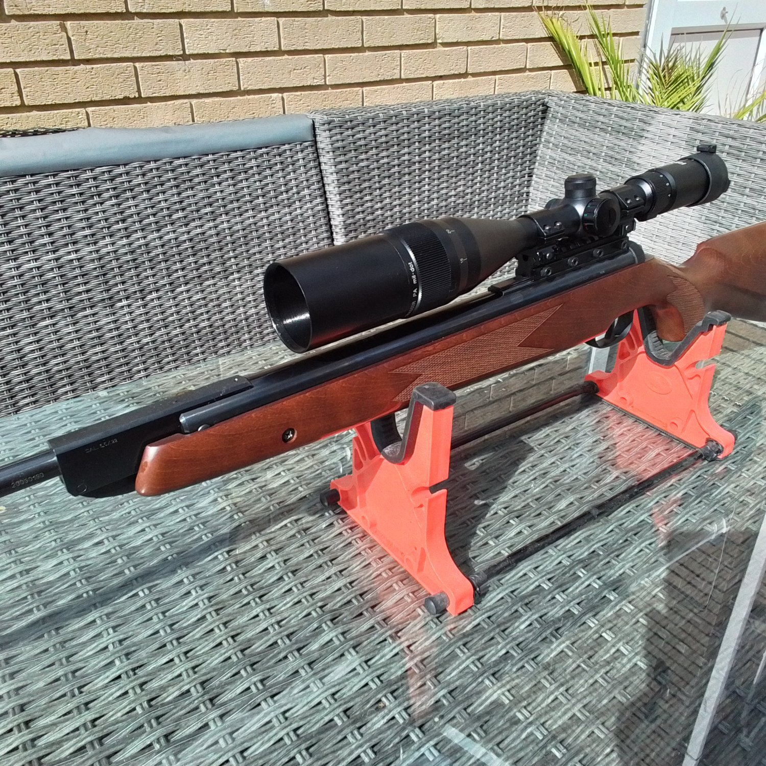  Diana Diana 350 Magnum .22 with POA 4-16 scope in excellent condition. Part of a retirement sale of 30 rifles. .22