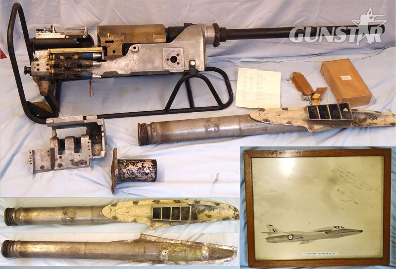 30mm Aden Revolver Cannon off a Hawker Hunter Jet Aircraft. **1998 UK DEACTIVATION CERTIFICATED** & Signed Prototype Hawker Hunter photograph by Bill Bedford (Chief Hawker Siddeley Test Pilot 1956 - 1967). Sn - 21795 30mm Aden Revolver Cannon off a Hawker Hunter Jet Aircraft. **1998 UK DEACTIVATION CERTIFICATED** & Signed Prototype Hawker Hunter photograph by Bill Bedford (Chief Hawker Siddeley Test Pilot 1956 - 1967). Sn - 21795 None  Machine Gun in 