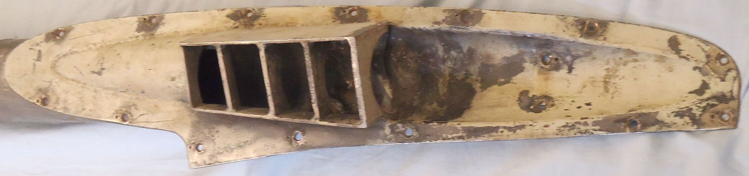 30mm Aden Revolver Cannon off a Hawker Hunter Jet Aircraft. **1998 UK DEACTIVATION CERTIFICATED** & Signed Prototype Hawker Hunter photograph by Bill Bedford (Chief Hawker Siddeley Test Pilot 1956 - 1967). Sn - 21795 None Machine Gun 