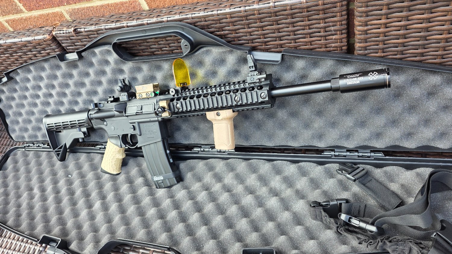 Crosman R1 4.5mm Daniel Defense  4.5mm