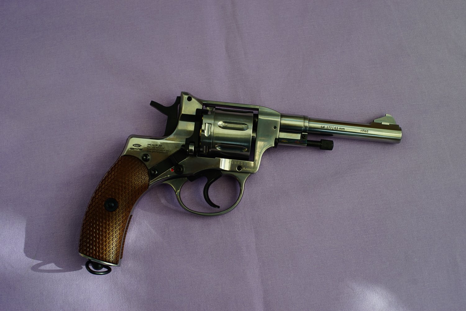 Gletcher Gletcher Nagant co2 177 revolver .177 - {CATEGORY} in 