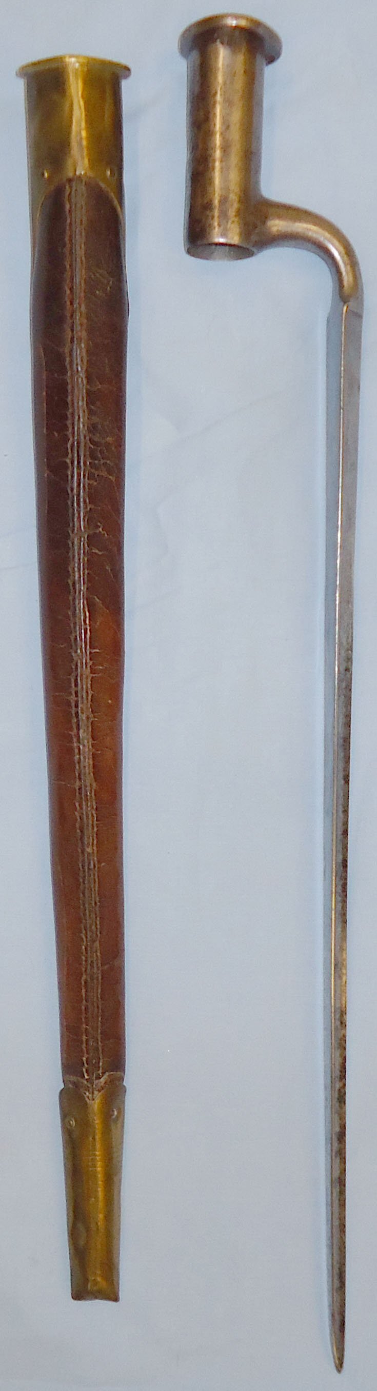  British East India Company Pattern 1839/42 Socket Bayonet & Scabbard. 21749. Bayonet