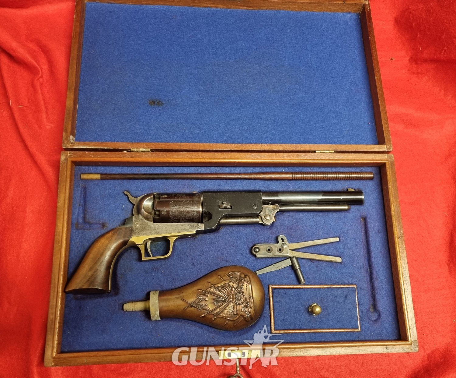 Uberti 1847 WHITNEY DRAGOON .44 Muzzleloader in 