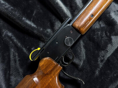 BSA Single shot Single Shot .22 Long Rifle (.22 LR) Rifle