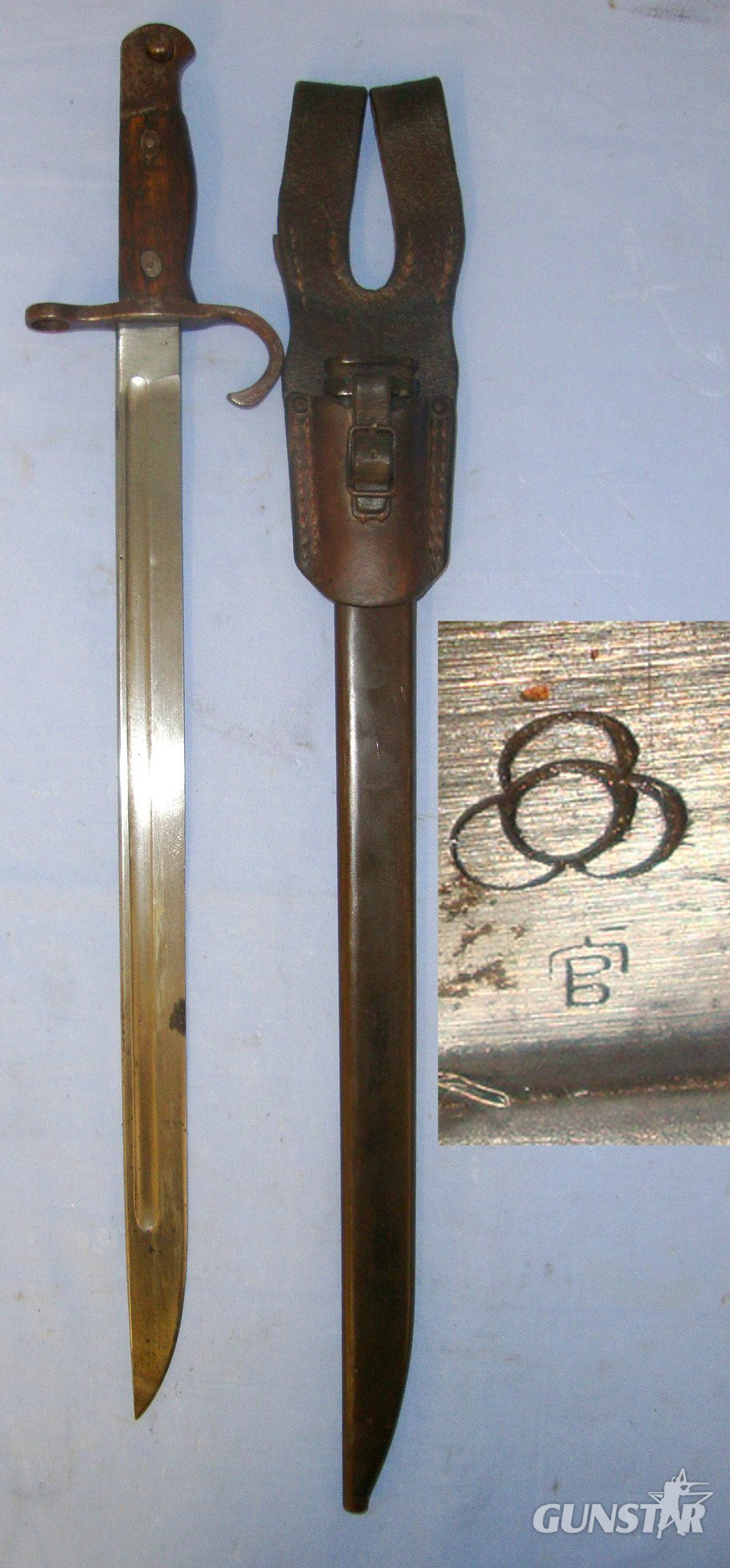 Japanese Arisaka Type 30 Variation B Bayonet With Kokura Arsenal Mark, Steel Scabbard & Original Rare To Find Original 3 Piece Double Loop Leather Frog. Sn 21425 Bayonet in 