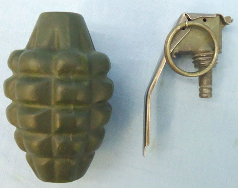  INERT DEACTIVATED. Post World War 2 American M2 Fragmentation Hand Grenade. INERT DEACTIVATED. Post World War 2 American M2 Fragmentation Hand Grenade. Antique & Militaria
