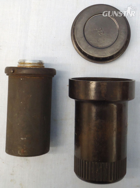  INERT DEACTIVATED, WW2, German No89B Bomb Fuse And Bakelite Transit Container. - O 1695 INERT DEACTIVATED, WW2, German No89B Bomb Fuse And Bakelite Transit Container. - O 1695  Other Ammunition