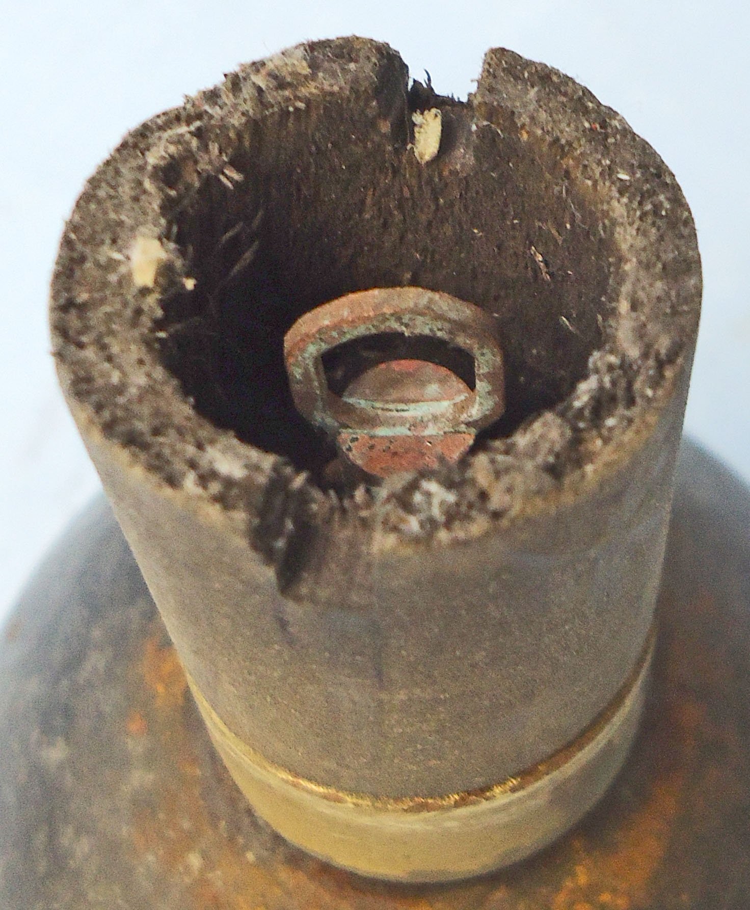 {CATEGORY} - DEACTIVATED INERT. French WW1, Fusee Modele 1914 Hand Grenade Complete with the Wooden Capped Brassed Friction Fuze, Grenade Belt Holder with Belt Clip & Fuze Chain. - O 2176 French WW1, Fusee Modele 1914 Hand Grenade Complete with the Wooden Capped Brassed Friction Fuze, Grenade Belt Holder with Belt Clip & Fuze Chain. - O 2176  Other Ammunition in 
