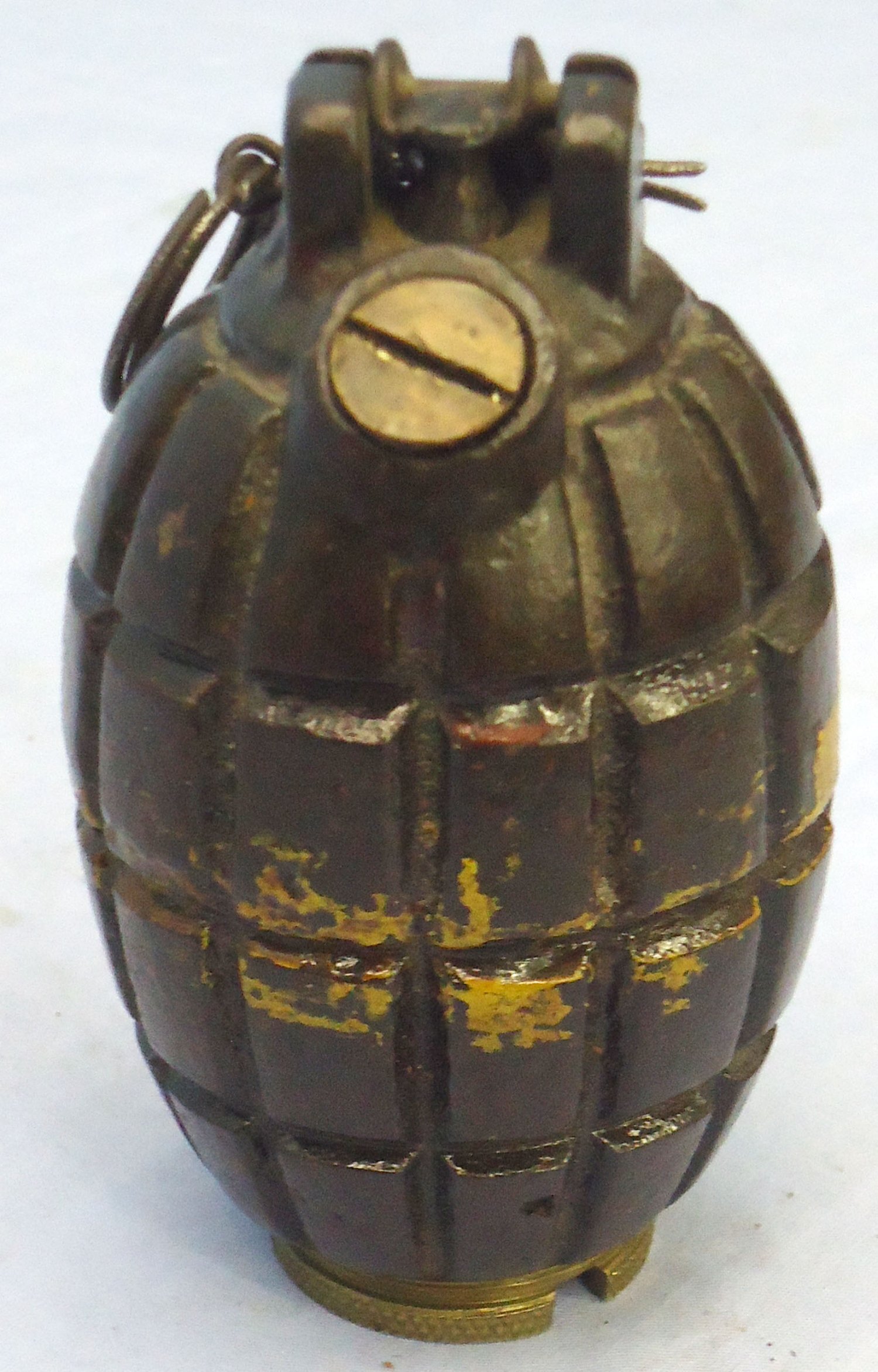 INERT DEACTIVATED. RARE, Original Paint, Early WW1, July 1916 Dated, No5 MK 1 'Centre Cast & Lathe Finished' First Pattern Mills Hand Grenade by M M Co (Mills Munitions). Sn - 23230:6 INERT DEACTIVATED. RARE, Original Paint, Early WW1, July 1916 Dated, No5 MK 1 'Centre Cast & Lathe Finished' First Pattern Mills Hand Grenade by M M Co (Mills Munitions). Sn - 23230:6 Various Other Ammunition - {CATEGORY} in 