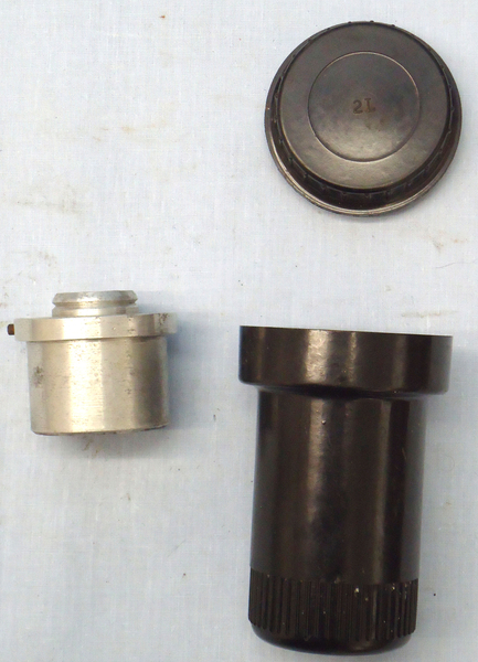 INERT DEACTIVATED, WW2, 1941 Dated German No 59A Bomb Fuse And Bakelite Transit Container. - O 1694 INERT DEACTIVATED, WW2, 1941 Dated German No 59A Bomb Fuse And Bakelite Transit Container. - O 1694  Other Ammunition