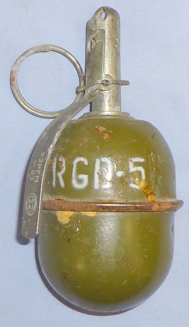  INERT DEACTIVATED*. Russian RGD-5 (Ruchnaya Granata Distantsionnaya, ¾ Sectioned (Hand Grenade). O 1566. INERT DEACTIVATED*. Russian RGD-5 (Ruchnaya Granata Distantsionnaya, ¾ Sectioned (Hand Grenade). O 1566.   Other Ammunition