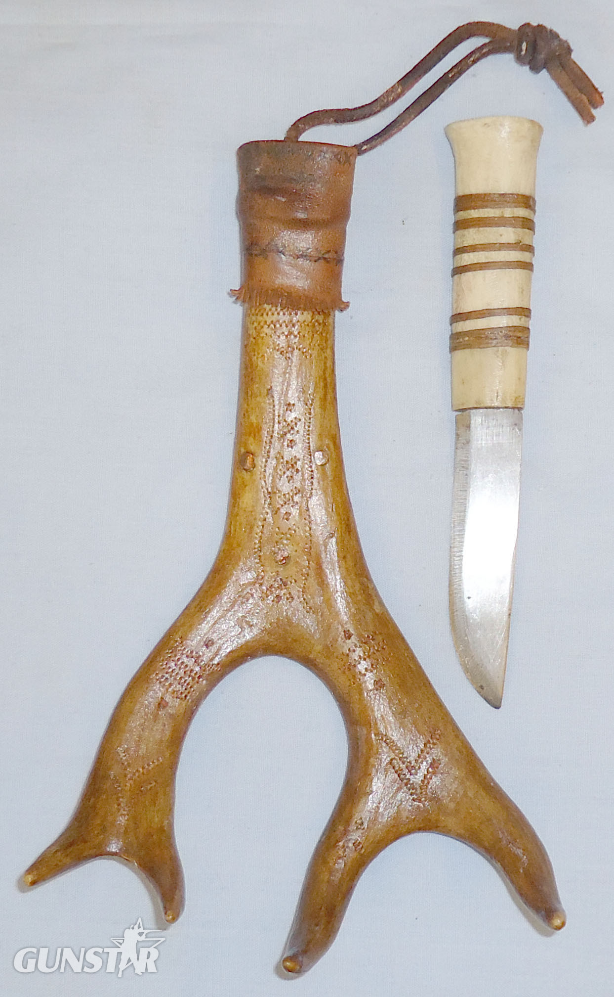 Unique* Small Bone Handled Scandinavian ‘Puukko’ Knife in a Reindeer Antler Sheath. 21041. Knive in 