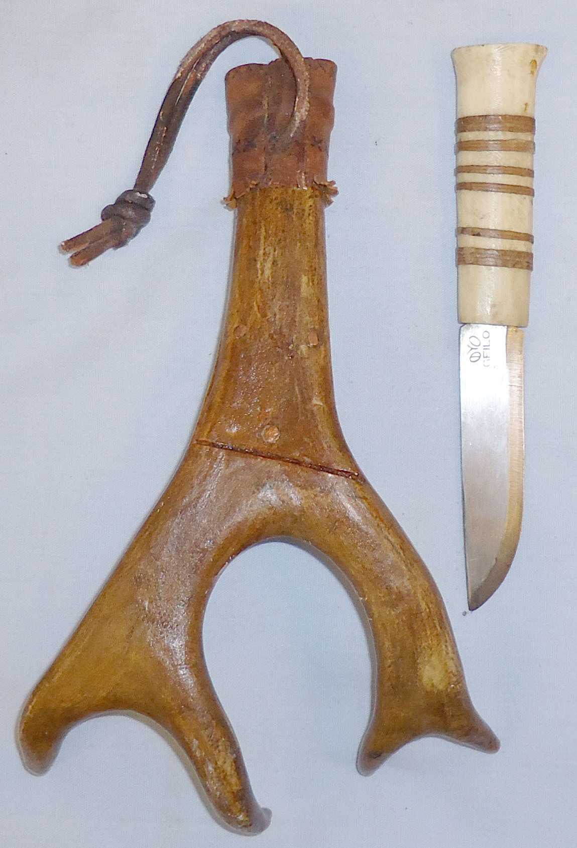  Unique* Small Bone Handled Scandinavian ‘Puukko’ Knife in a Reindeer Antler Sheath. 21041. Knive