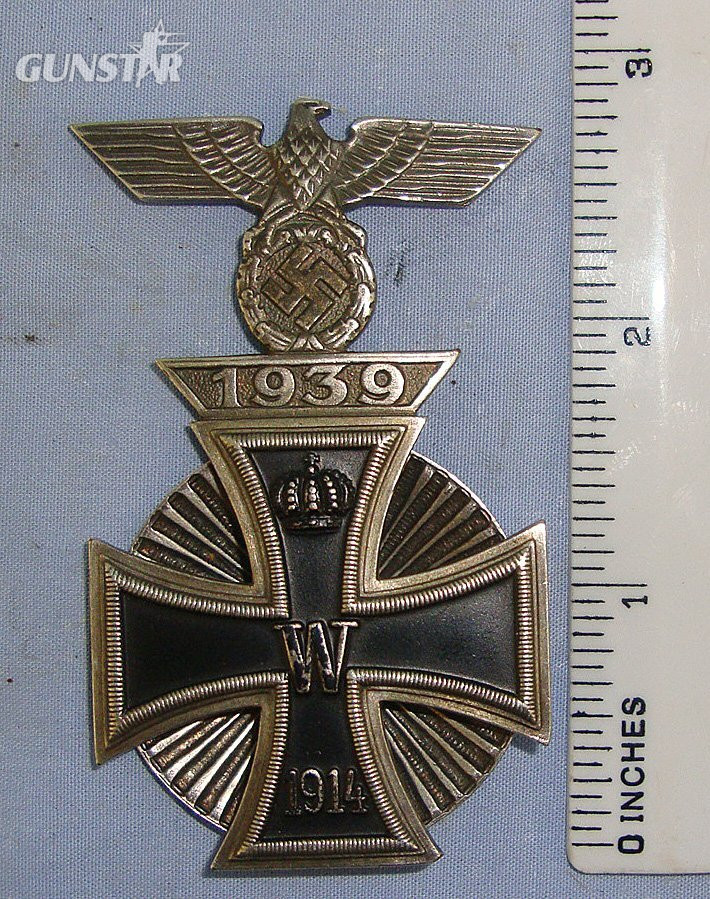 Antique & Militaria in 
