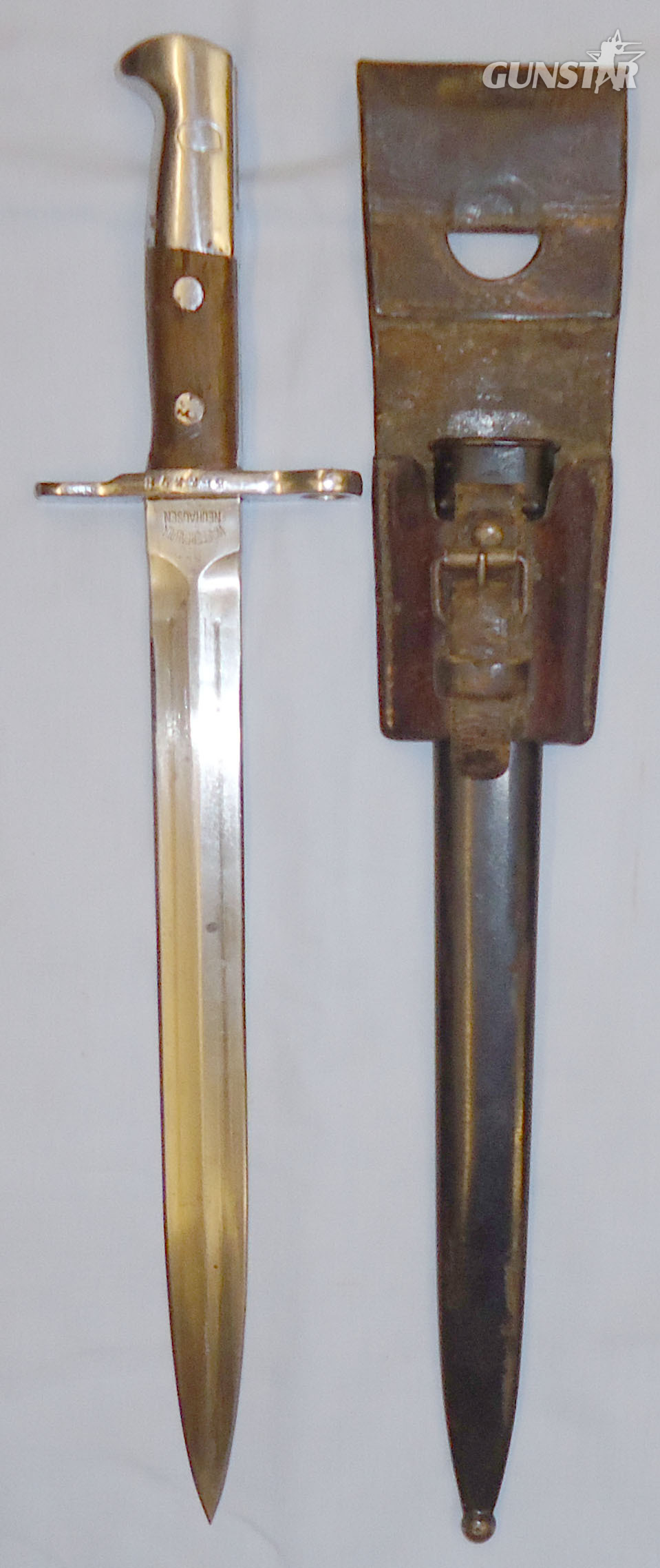 Swiss Schmidt-Rubin M1918 Bayonet with Scabbard and Leather Frog. ED 2090. Bayonet in 
