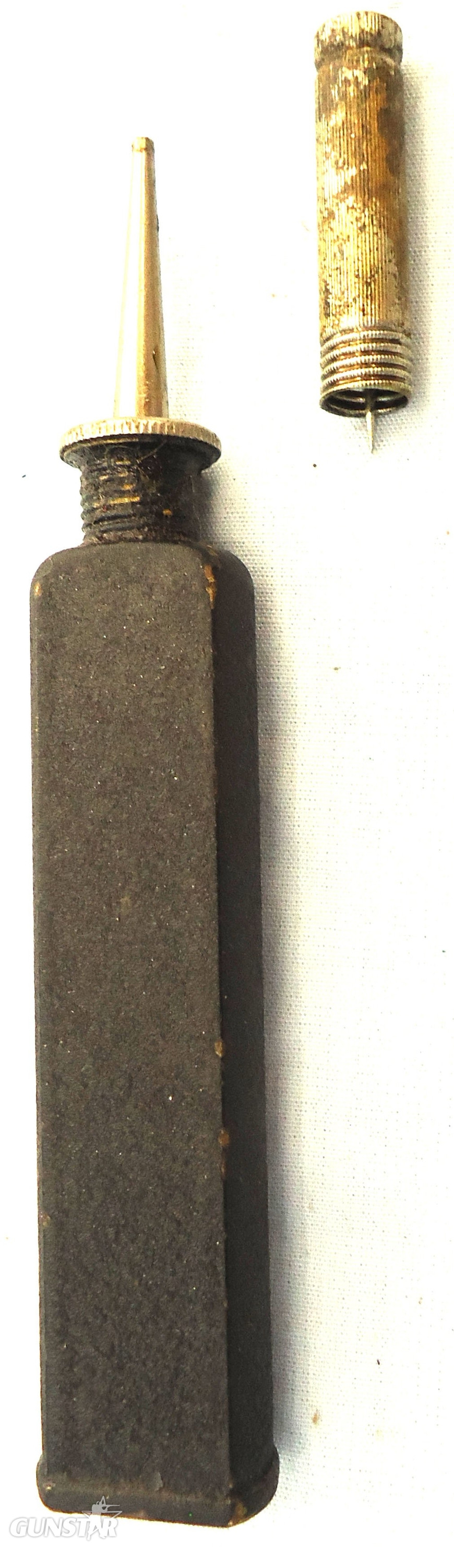 INERT DEACTIVATED. Original WW2 US Army Thompson Webbing 5 x 20 Round Magazine Pouch, 5 x 20 Round Magazines, Inert Rounds, Cleaning Rod and Oil Bottle. MISC 1051 INERT DEACTIVATED. Original WW2 US Army Thompson Webbing 5 x 20 Round Magazine Pouch, 5 x 20 Round Magazines, Inert Rounds, Cleaning Rod and Oil Bottle. MISC 1051 Various  Machine Gun 