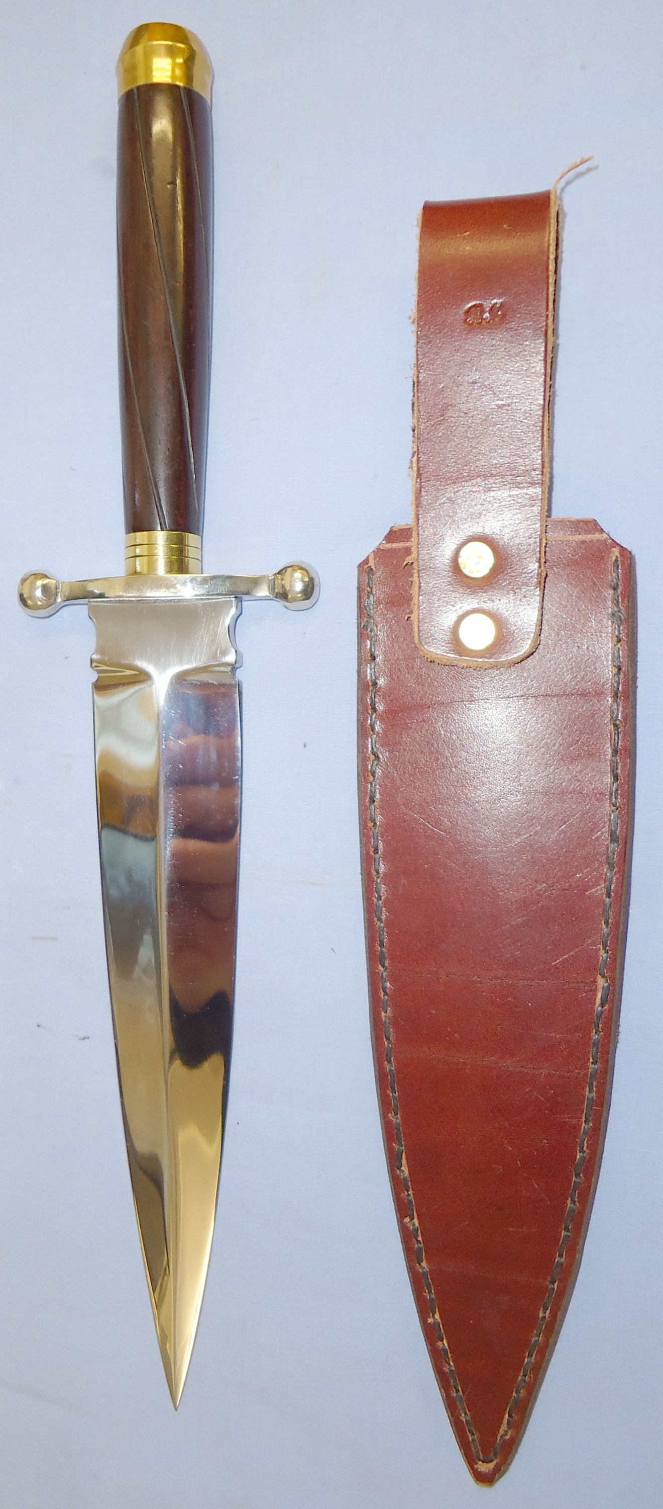  Early/Mint* Unusual J.E.Middleton & Sons Handmade Double Edged Fighting Knife. 22518. Dagger