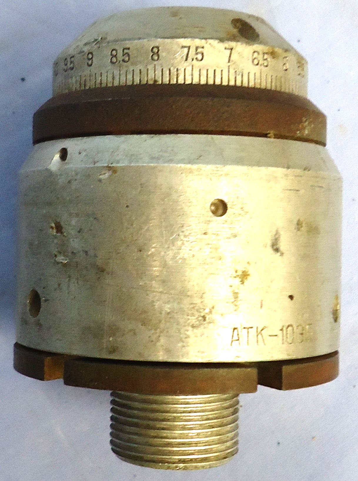 INERT DEACTIVATED. Russian ATK-10EB (h0;Ti0;-10j9;h1;) Flare / Cluster Bomb Fuze. - O 2249 INERT DEACTIVATED. Russian ATK-10EB (h0;Ti0;-10j9;h1;) Flare / Cluster Bomb Fuze. - O 2249  Other Ammunition - {CATEGORY}