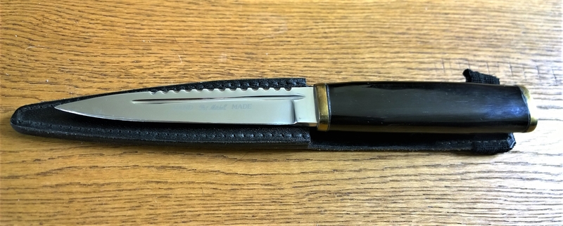  Pat Mitchell Knive