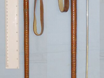 WW1 Era British Officers Brown Leather Covered Swagger / Riding Crop Sword Stick & Scabbard with Retaining Strap. Sn 21868. WW1 Era British Officers Brown Leather Covered Swagger / Riding Crop Sword Stick & Scabbard with Retaining Strap. Sn 21868.  Antique & Militaria
