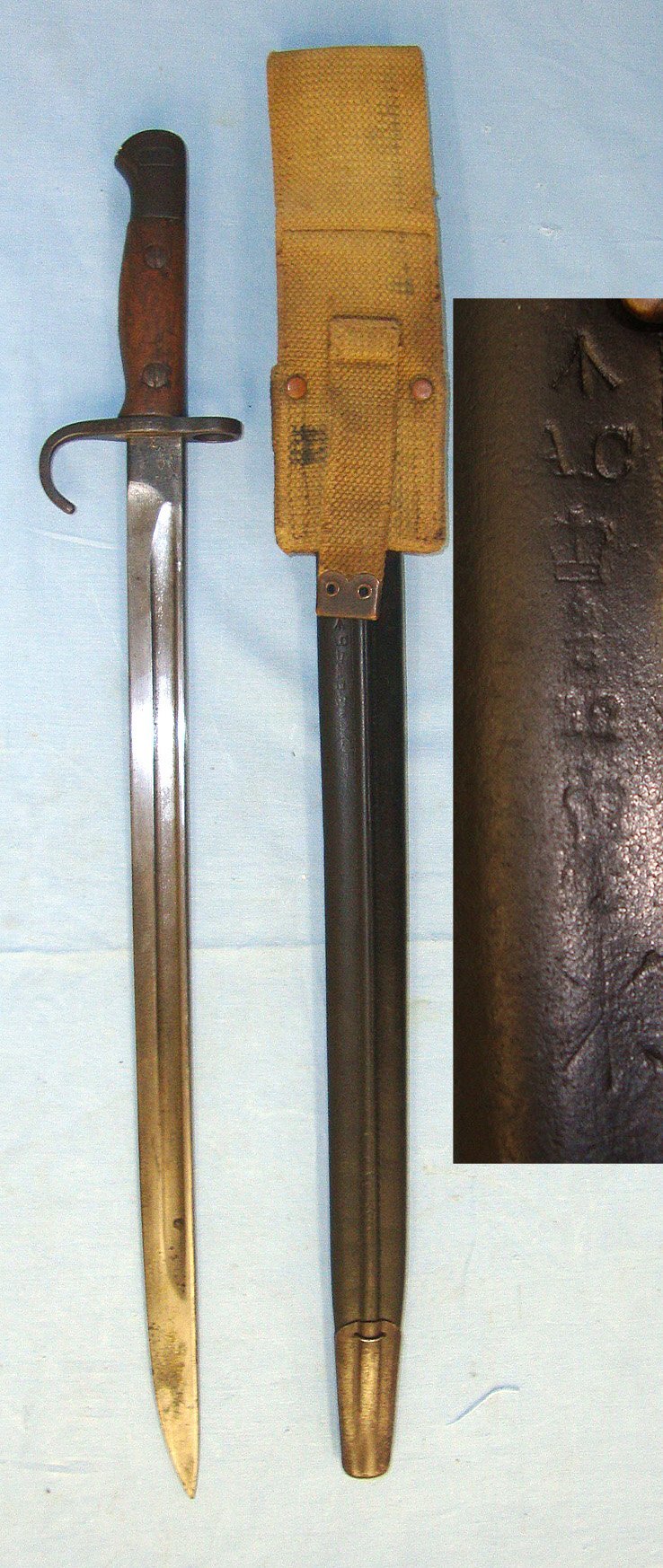 VERY RARE**GALLIPOLI ISSUE**Pre WW1 1912 British WD Enfield 1st Pattern Hook Quillon 1907 Pattern Sword Bayonet With Australian 2nd Military District (New South Wales) Mark & WD Scabbard With Matching Australian District ‘NSW’ Mark & 1908 Pattern Frog Bayonet