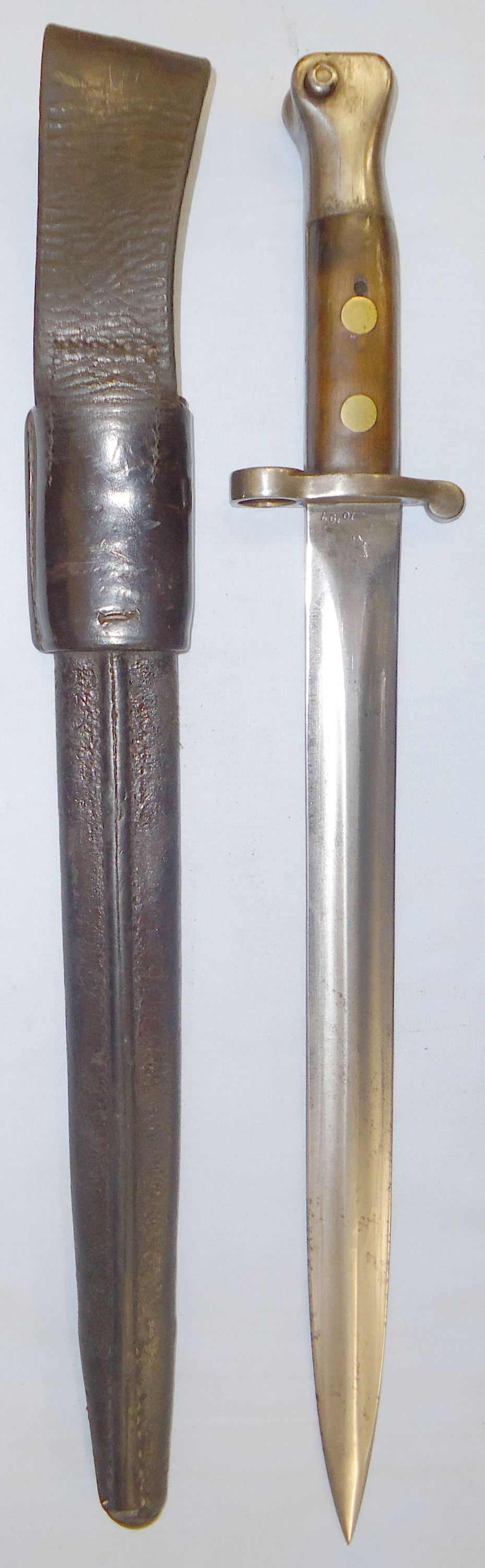  British Enfield 1888 Pattern MkI 2nd Type, Lee Metford Bayonet and MkII Scabbard with Frog. 22426:26. Bayonet