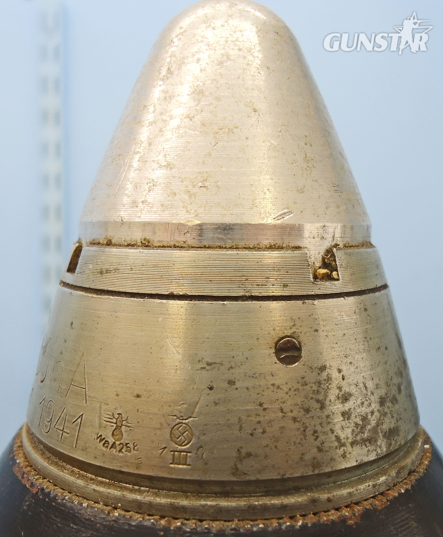 INERT DEACTIVATED. WW2 Kriegsmarine 105mm Illumination Round For The 105mm (105x658R) SK C/32 Naval Gun. - O 2040 INERT DEACTIVATED. WW2 Kriegsmarine 105mm Illumination Round For The 105mm (105x658R) SK C/32 Naval Gun. - O 2040  Other Ammunition 