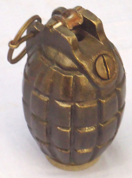 INERT DEACTIVATED. WW1, 1915 Dated, Mills No 5 MK 1, Hand Grenade By H, & T. Vaughan, Willenhall. - O 1913 INERT DEACTIVATED. WW1, 1915 Dated, Mills No 5 MK 1, Hand Grenade By H, & T. Vaughan, Willenhall. - O 1913  Other Ammunition - {CATEGORY} in 